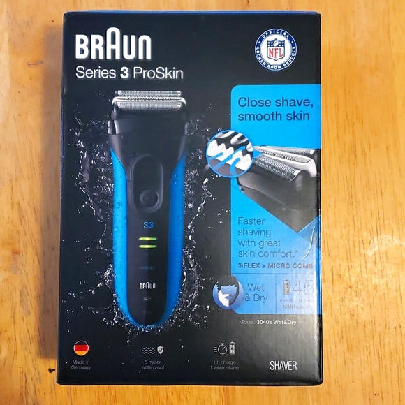 Braun 3040s Wet Dry Electric Razor